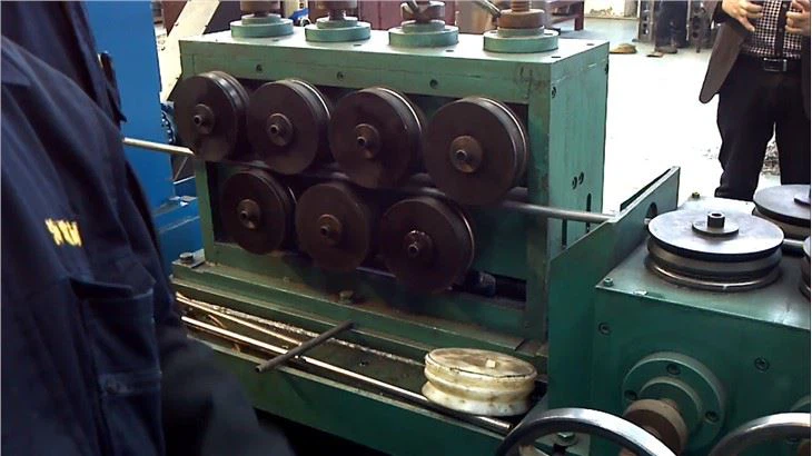 Coil To Bar Peeling 15-30mm Straightening Peeling Cutting And Polishing Line