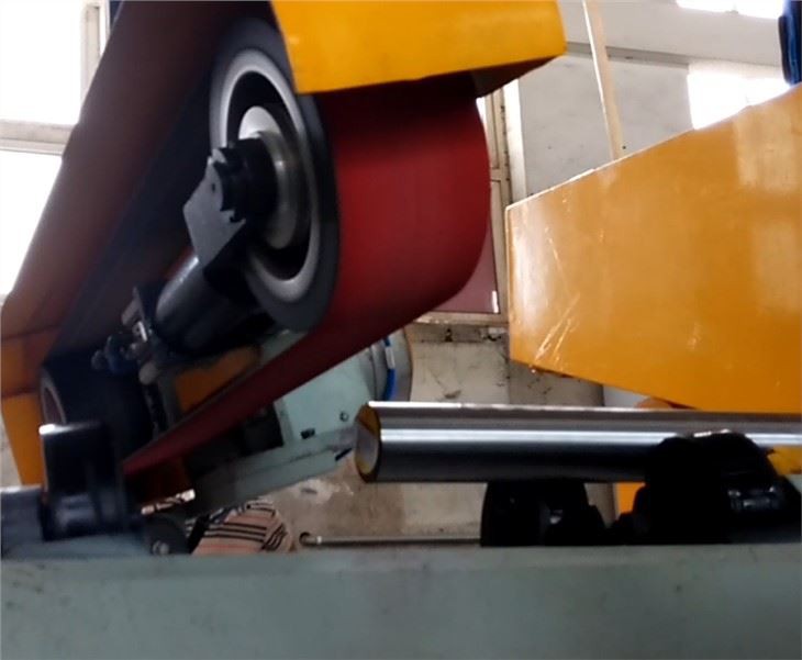 Customized Low Price High Quality Flap Wheel Belt Polishing Machine