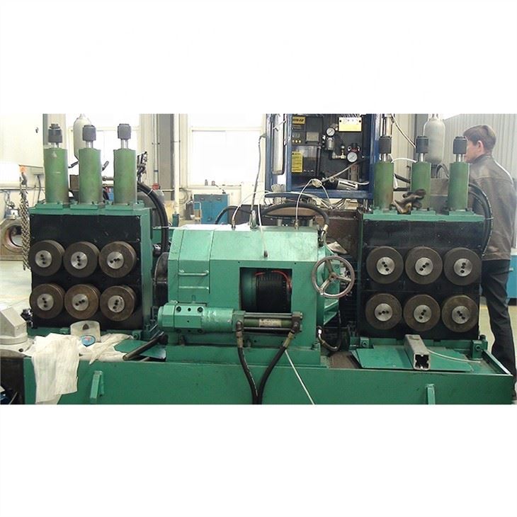 Low Cost Steel Bar Peeling Machine Centerless Lathe With Loading And Unloading Rack